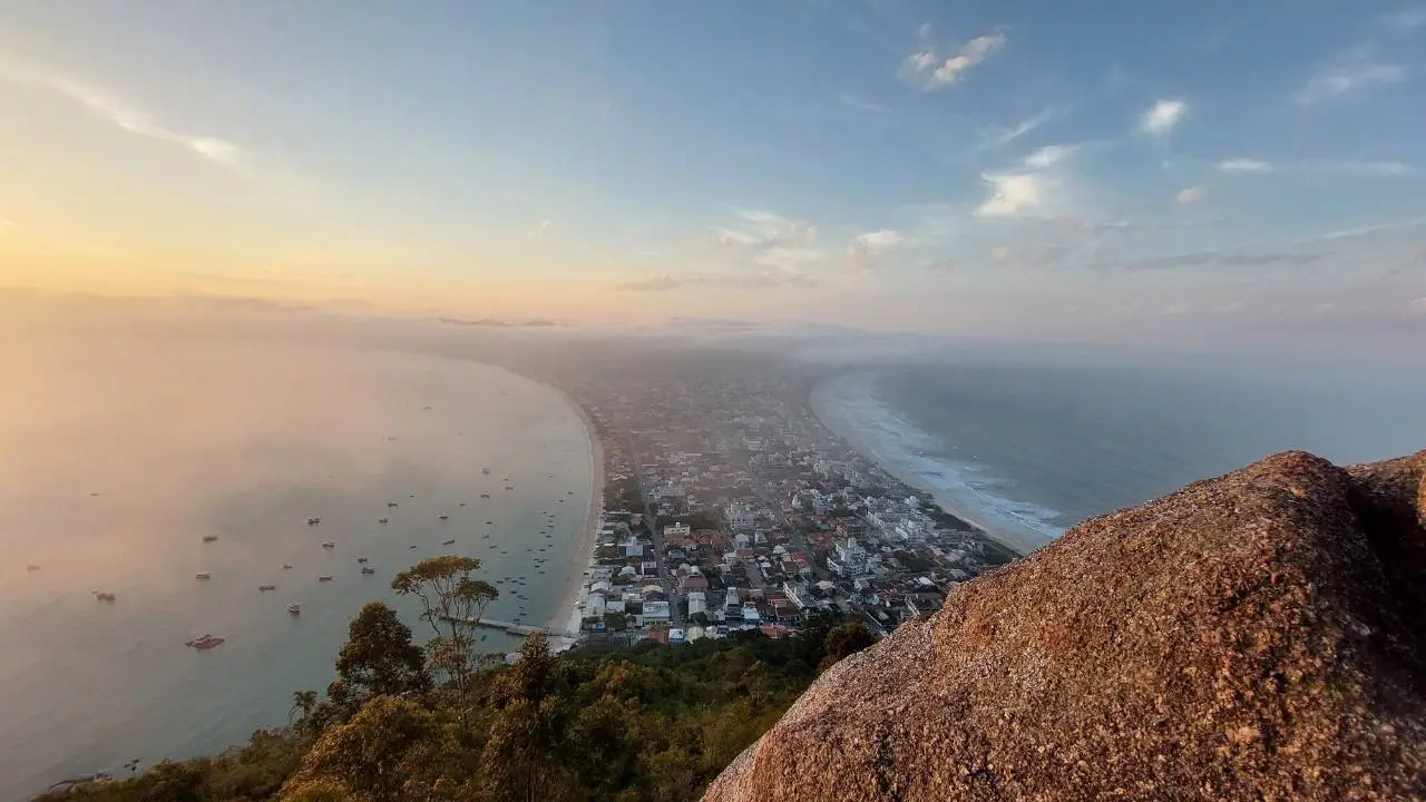 morro do macaco &bull; Rota dos Viajantes